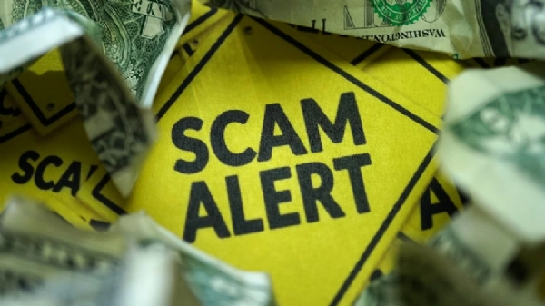 Những cú lừa tài chính 2025: AI và thao túng tâm lý khiến tiền tỷ bốc hơi