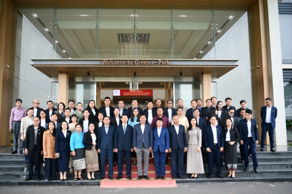 Đoàn học viên cán bộ Đảng Nhân dân Cách mạng Lào tham quan thực tế tại xã Thái Thụy