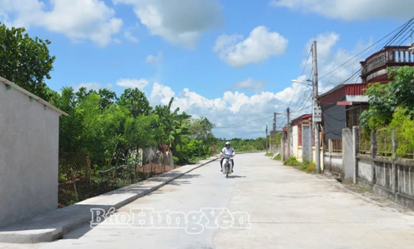 Xã Thái Thụy, tỉnh Hưng Yên (địa phận tỉnh Thái Bình trước đây) có 170 tàu đánh bắt hải sản, có tàu du lịch cao cấp này