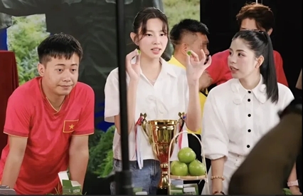 Cấm KOL, KOC quảng cáo &acute;thổi phồng&acute; thực phẩm như &acute;thần dược&acute;