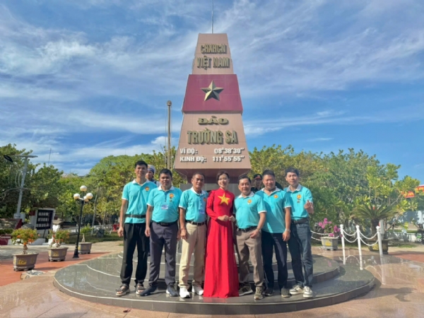 Green i-Park thăm huyện đảo Trường Sa: Hành trình của niềm tin và tình yêu Tổ quốc