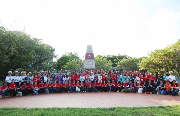 Green i-Park thăm huyện đảo Trường Sa: Hành trình của niềm tin và tình yêu Tổ quốc