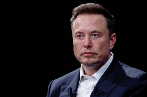 Tỷ phú Elon Musk dự báo tương lai 20 năm nữa gây chấn động: Con người vẫn nên học đại học