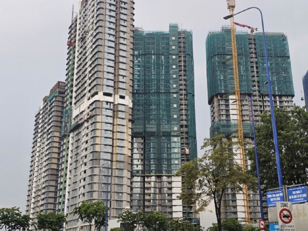 Vì sao chung cư bán chậm nhưng các dự án vẫn ồ ạt khởi công?